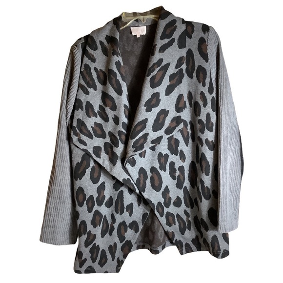 ENTRO Leopard Cardigan/ Coat Wrap style with Corduroy Sleeves Small  pockets (g) - Picture 1 of 6